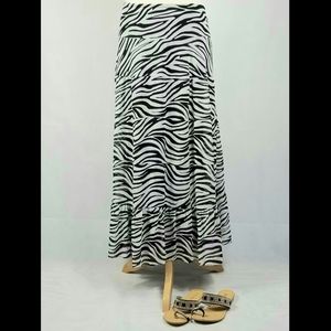 Zebra Skirt by Investments Size 1X